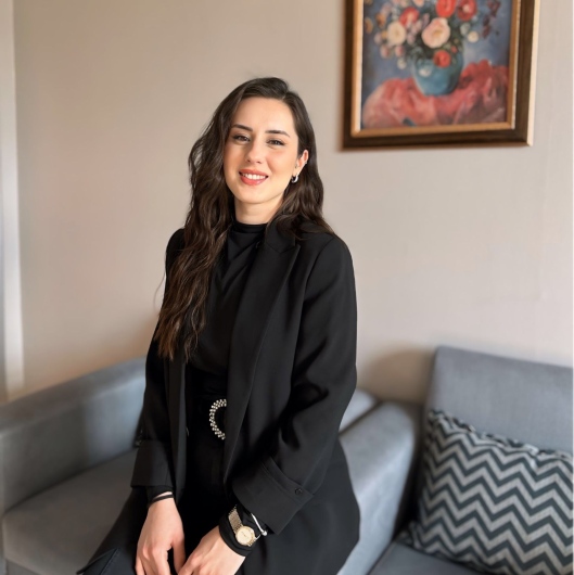 Dietitian Özge Nur Dutak Dietitian Özge Nur Dutak